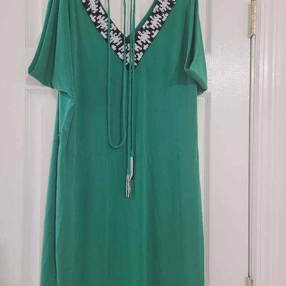 Dress - Picture 4 of 4